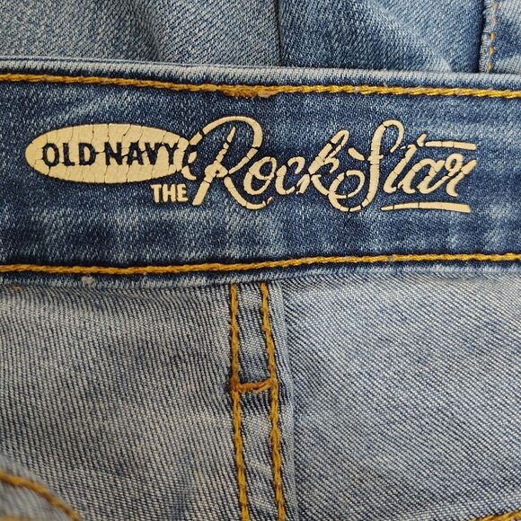 OLD NAVY Low Rise Rock Star Distressed Sz 6 Women's Stretch Jeans - Picture 3 of 4